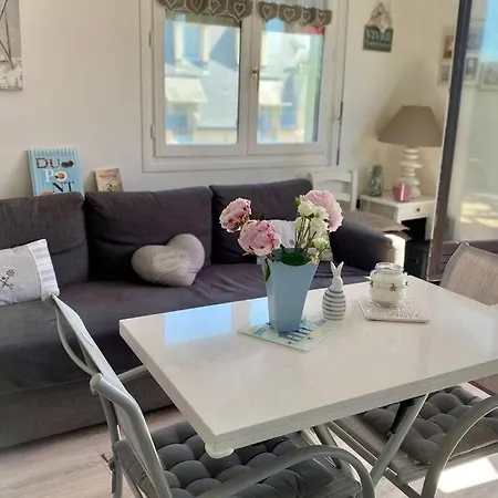 Apartment T2 Avec Terrasse Proche Centre-ville -