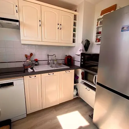 T2 Avec Terrasse Proche Centre-ville - Apartment *